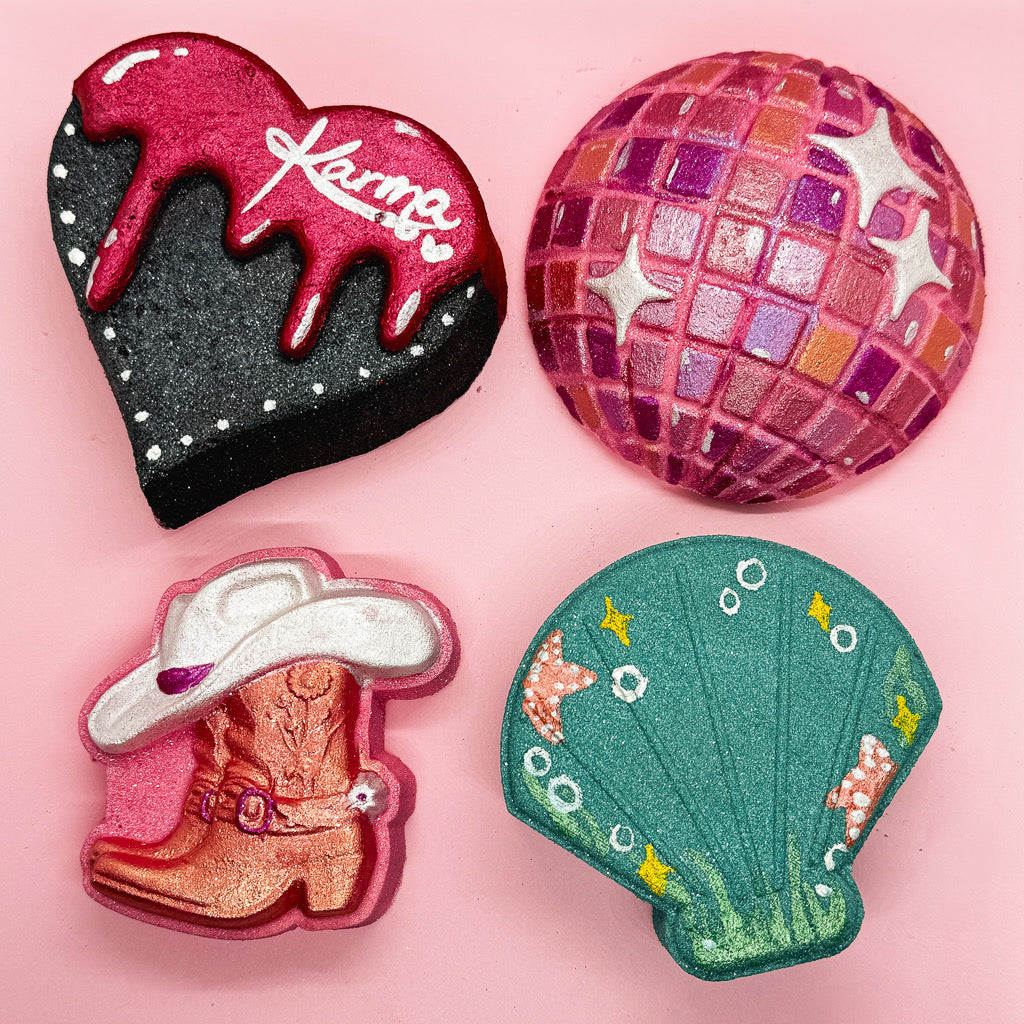 Super Graphic Ultra Modern Girl Mirrorball